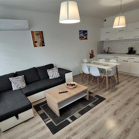 Hatvan Corner Apartments Дебрецен Экстерьер фото